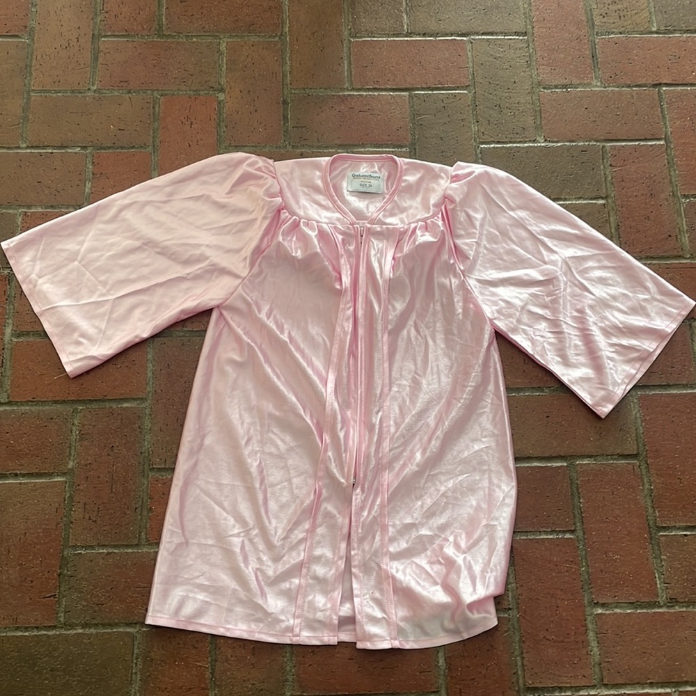 Girls‎ Oink Graduation Gown